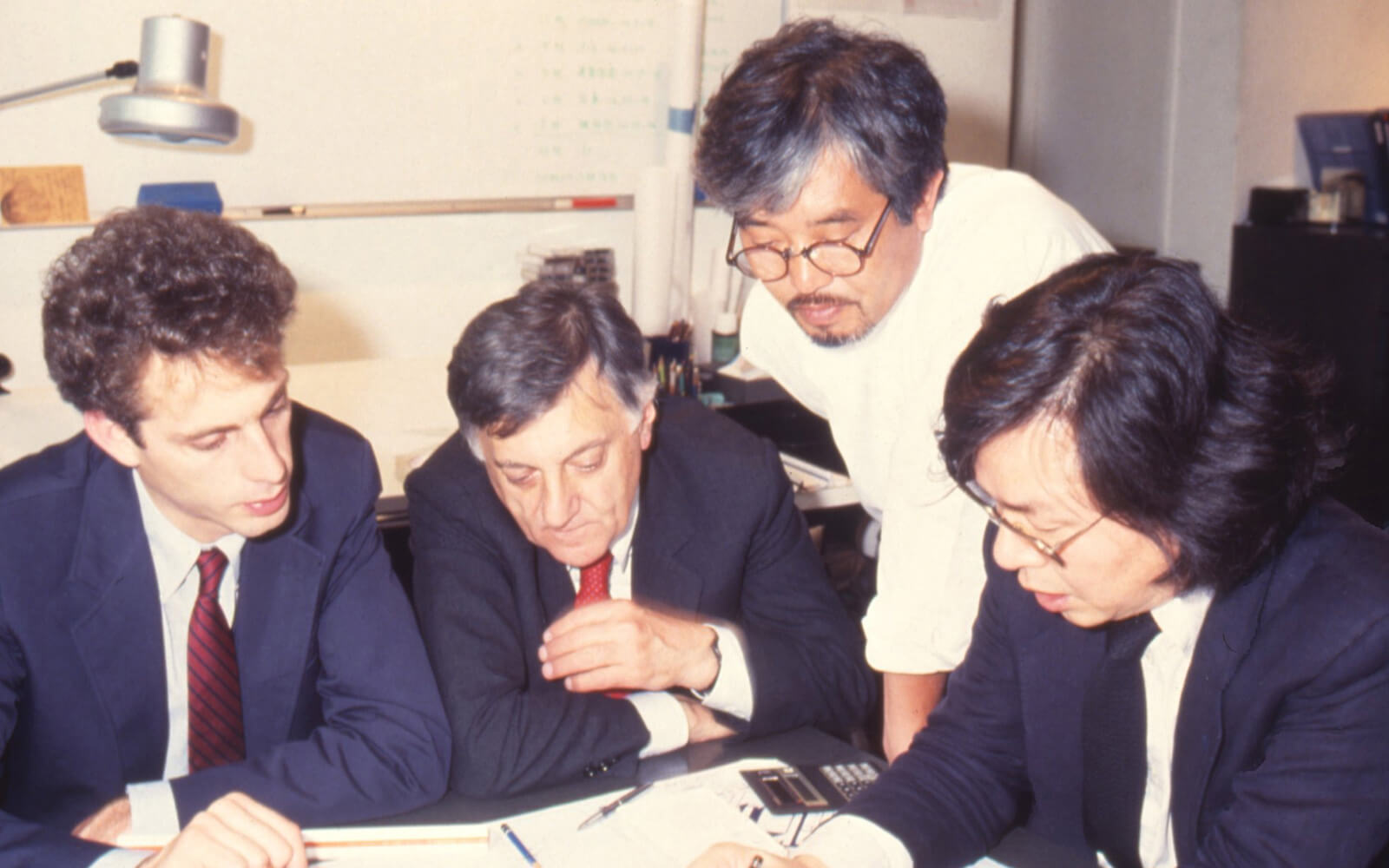 左からモリス・アジミ氏、アルド・ロッシ氏、内田繁氏、金子満氏